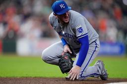 Royals first baseman Vinnie Pasquantino will miss 6-8 weeks due to broken thumb after disastrous play