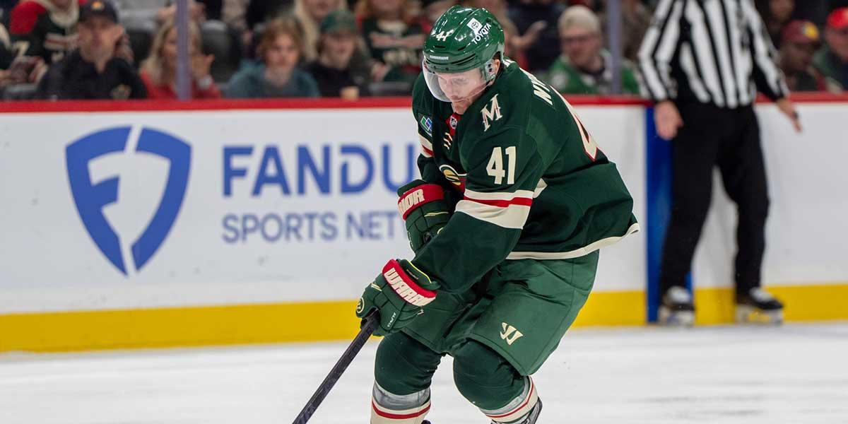 Minnesota Wild center Gustav Nyquist (41) is alone on a breakaway against the Dallas Stars in the second period at Xcel Energy Center.
