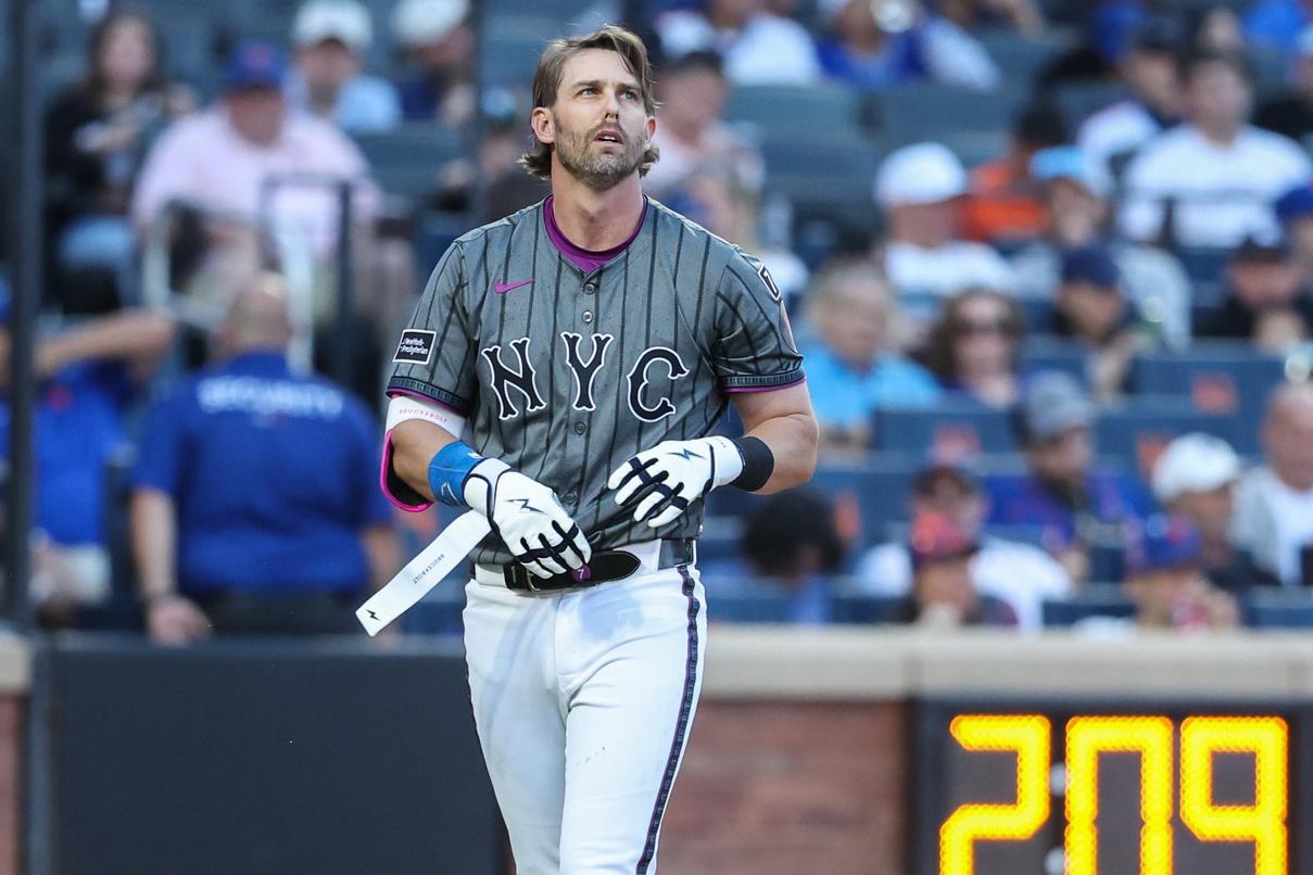 New York Mets second baseman Jeff McNeil (1) reacts after striking out to end the sixth inning against the Washington Nationals at Citi Field.