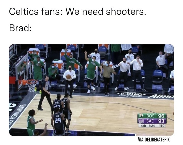 Pure dedication from the coach right there
 #nba #memes #celtics #kings #brad