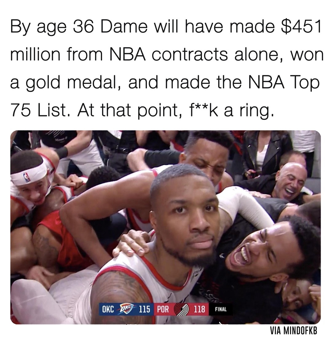 He'll be fine π€£ 
#damianlillard #trailblazers #nba