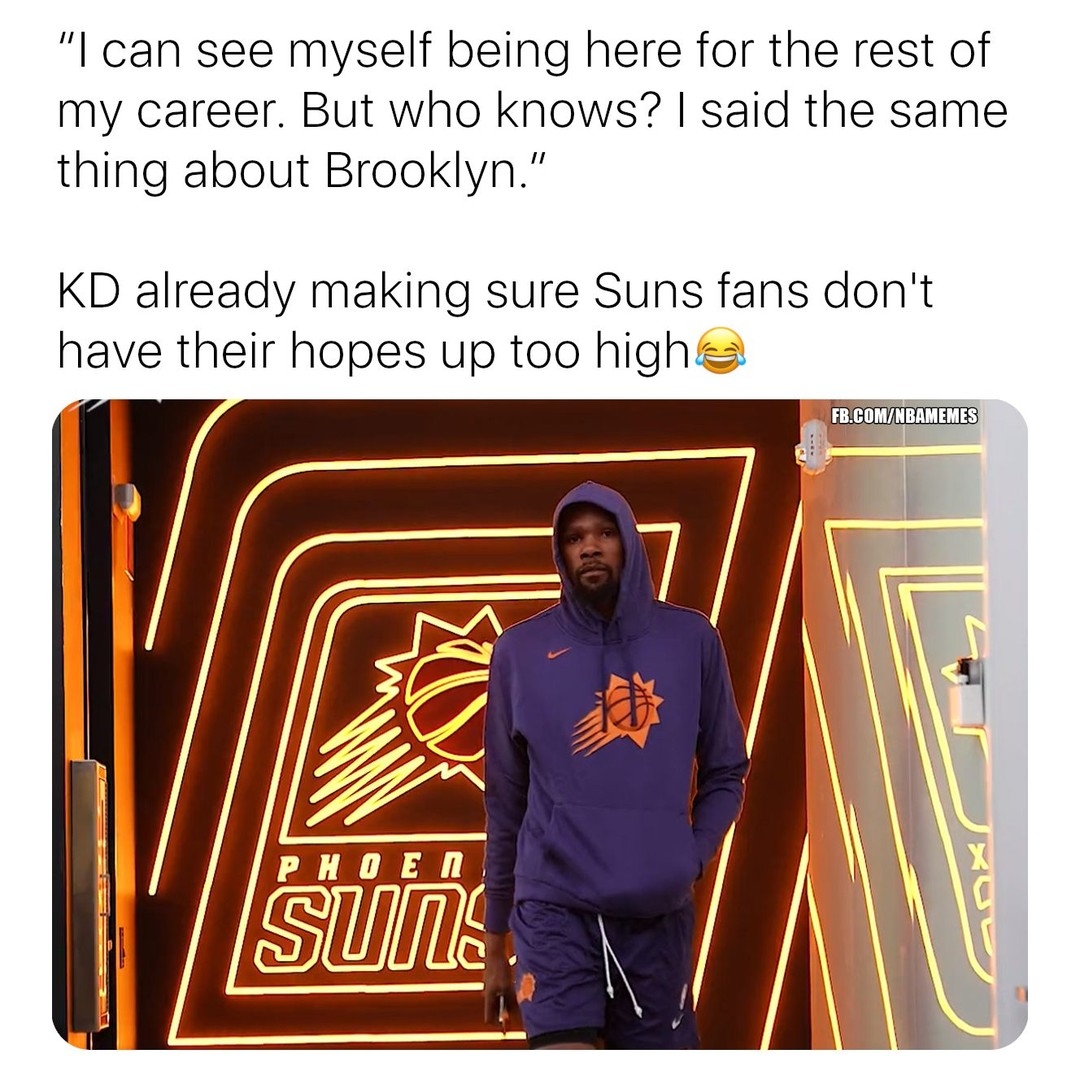 You never know when KD moves on to his next chapter 😂
#KevinDurant #KD #Suns #PhoneixSuns #NBA