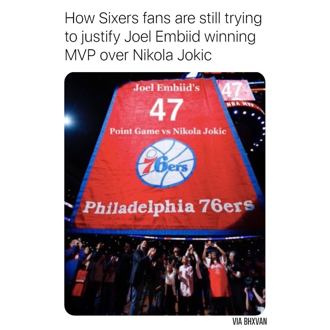 Embiid with his MVP tropy sitting in Cancun
#JoelEmbiid #NikolaJokic #Sixers #Nuggets