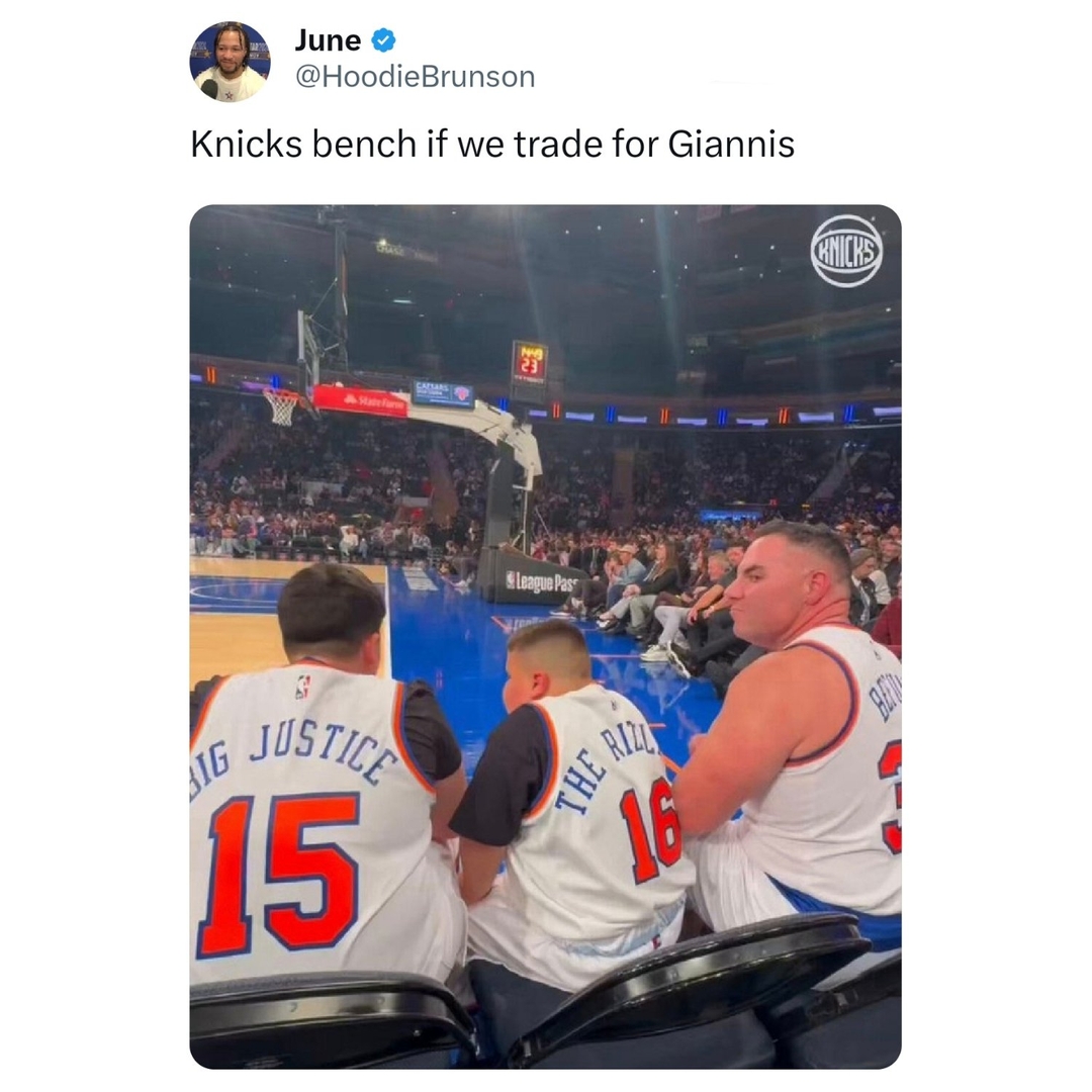 Knicks are reportedly preparing to make a huge offer for Giannis 👀
#Giannis #Knicks #NYKnicks #NBA #nbamemes