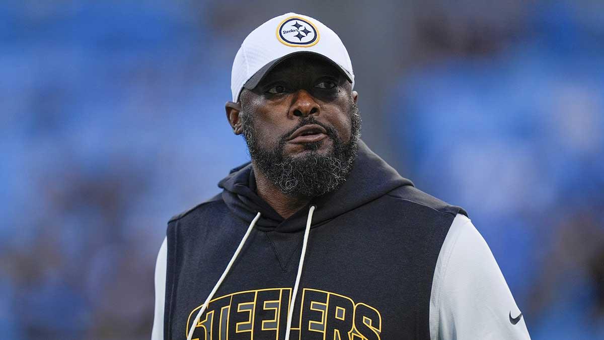 Pittsburgh Steelers head coach Mike Tomlin during the first quarter against the Carolina Panthers at Bank of America Stadium.