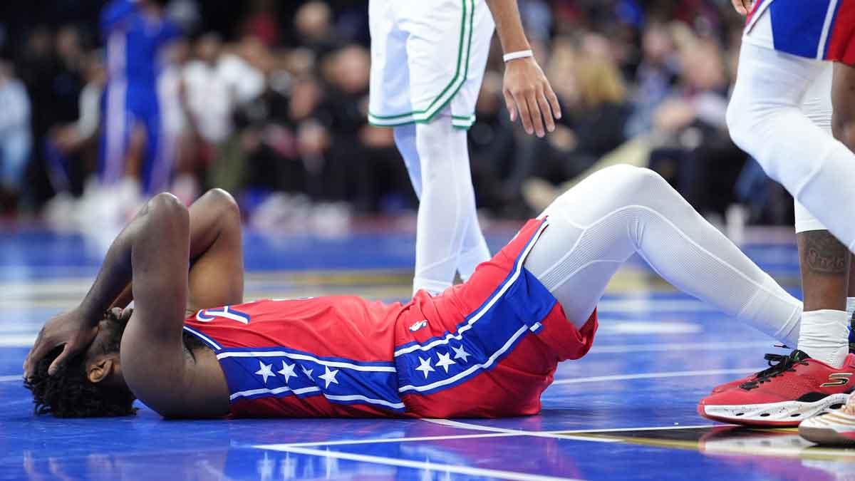 76ers center Joel Embiid (21) reacts vs. Celtics